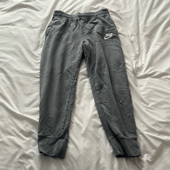 Nike Girls XL Grey Sweatpants - Picture 1 of 2